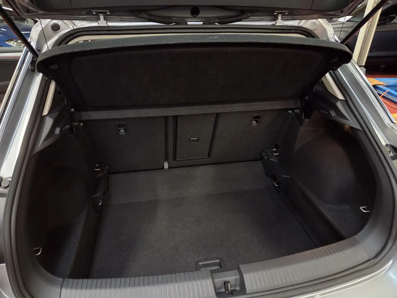 Volkswagen T-Roc 1.5 TSi DSG + NAVI / CAM / CarPLAY / VIRTUAL / LED 15