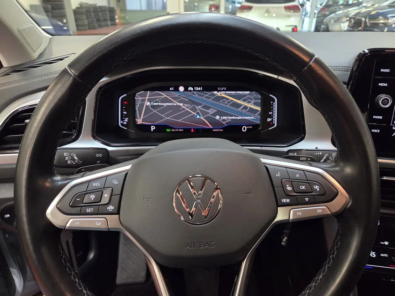 Volkswagen T-Roc 1.5 TSi DSG + NAVI / CAM / CarPLAY / VIRTUAL / LED 23