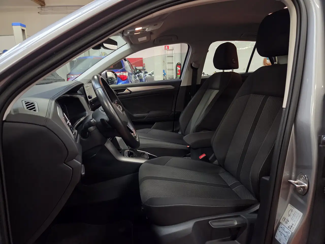 Volkswagen T-Roc 1.5 TSi DSG + NAVI / CAM / CarPLAY / VIRTUAL / LED 13