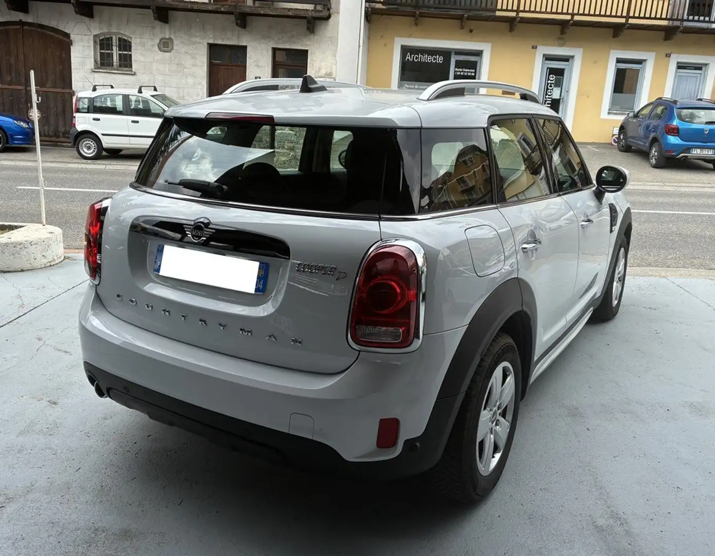 MINI Cooper D Countryman 150Ch BUSINESS BVA8 Blanc - 2