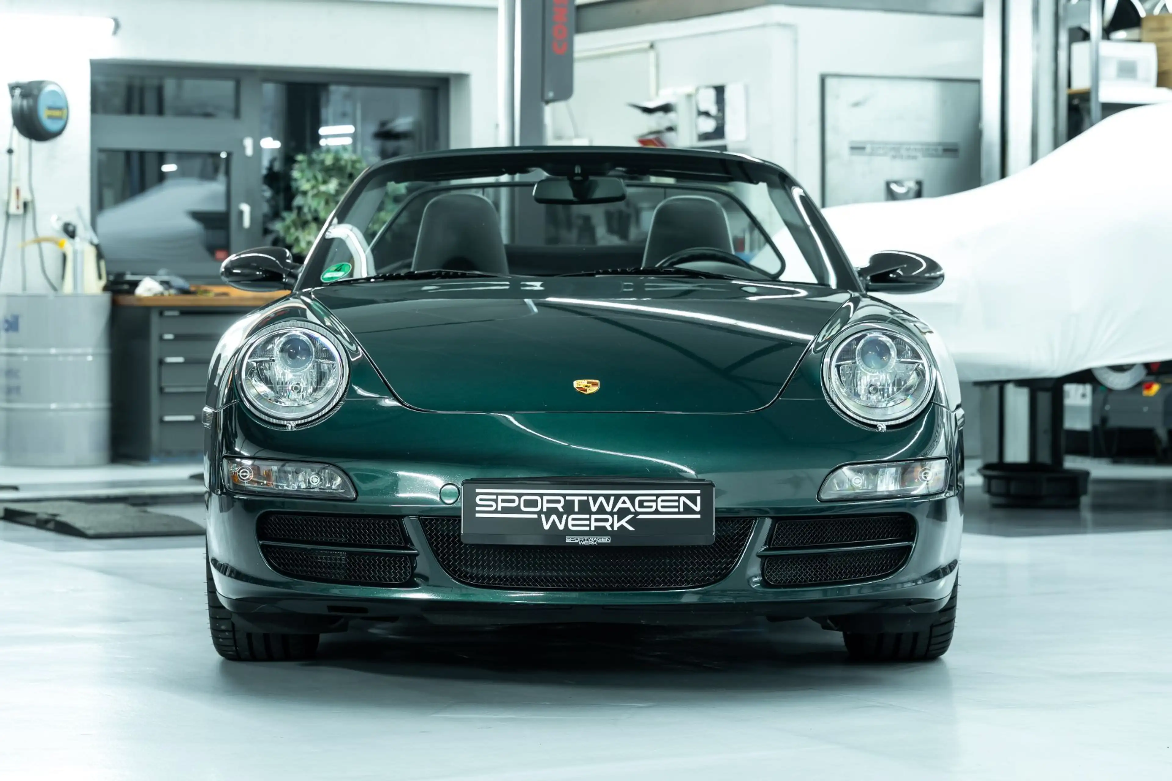 Porsche 997 Carrera 4S Cabrio | PCCB | Tannengrün — photo 2