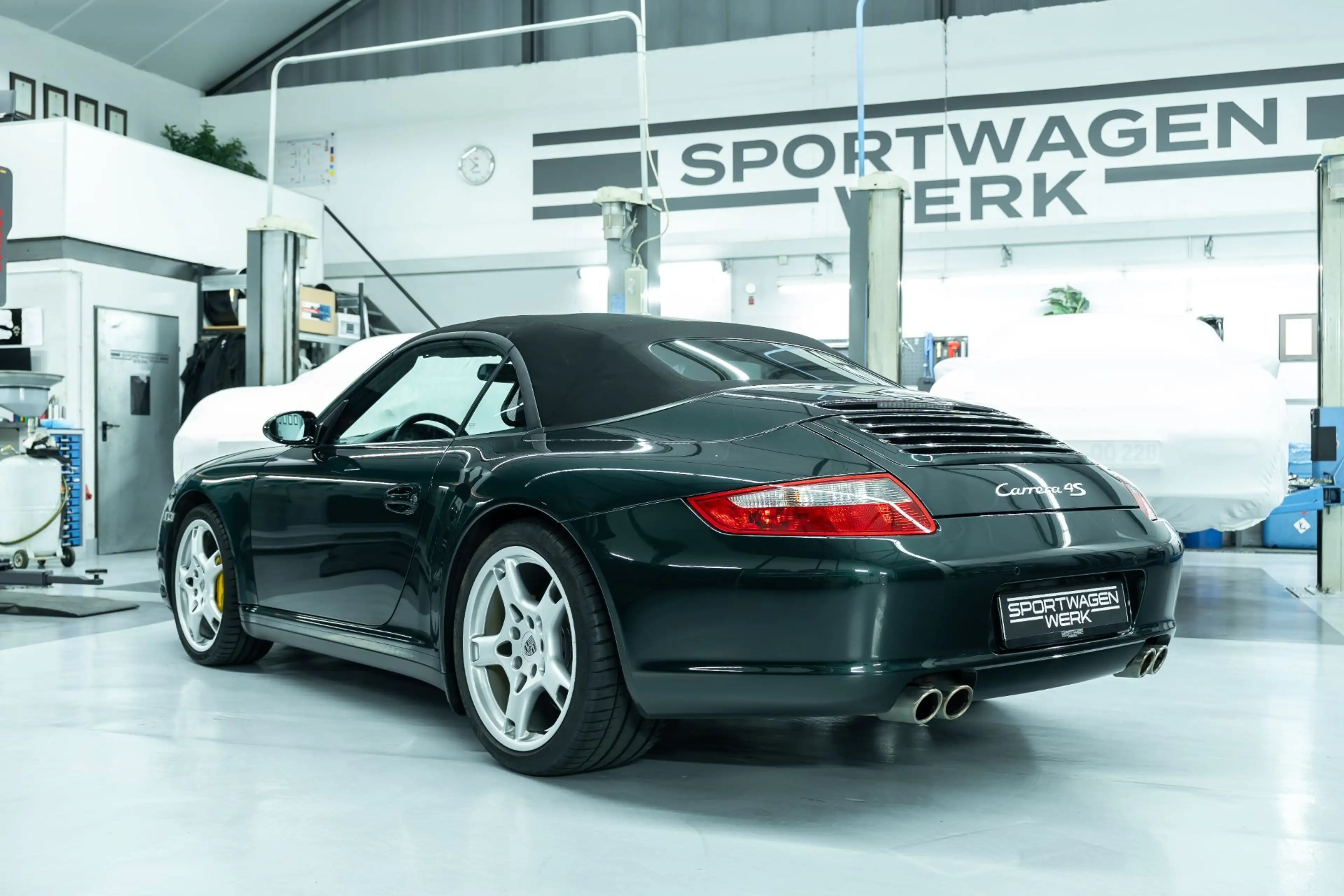 Porsche 997 Carrera 4S Cabrio | PCCB | Tannengrün — photo 11