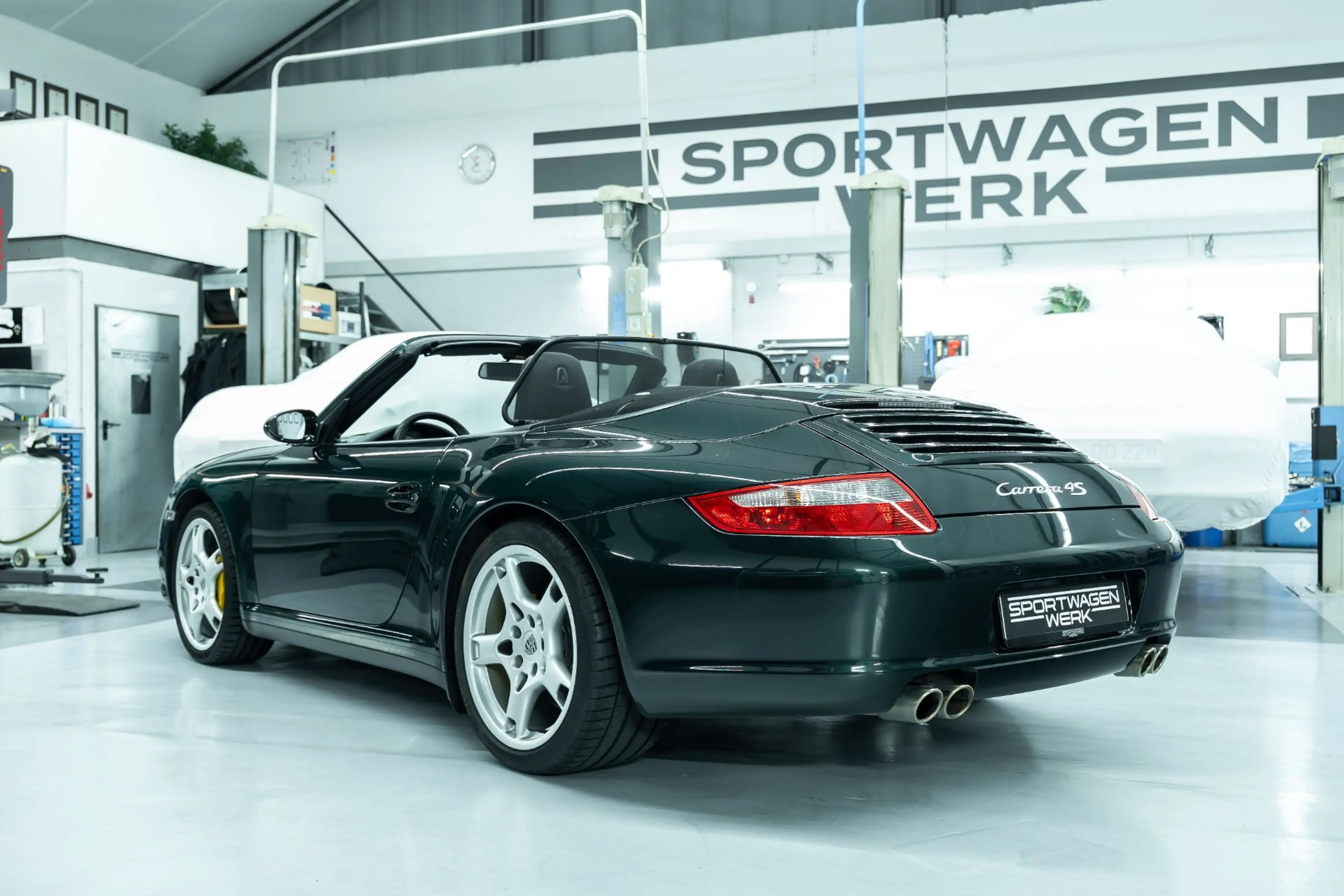 Porsche 997 Carrera 4S Cabrio | PCCB | Tannengrün — photo 12