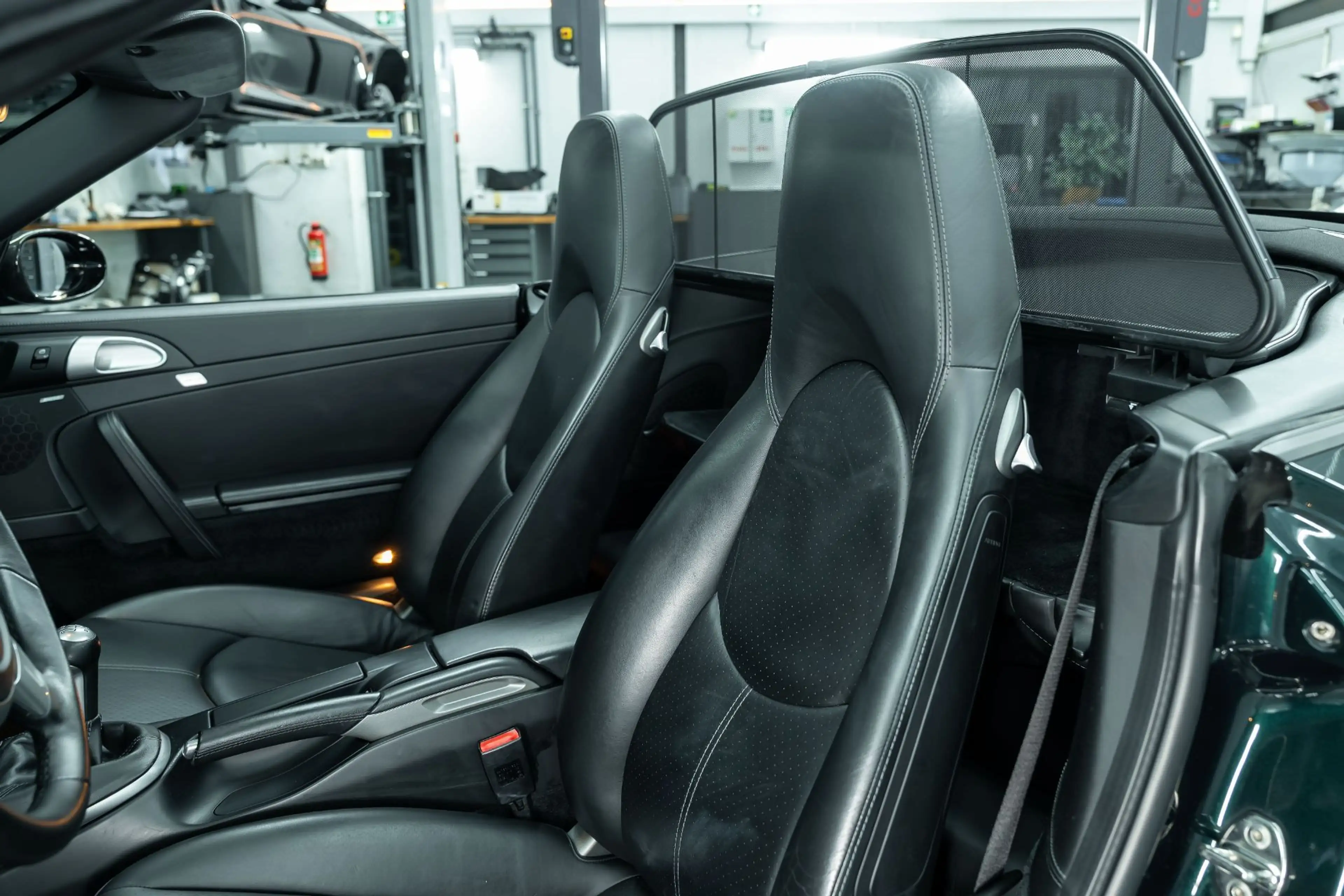 Porsche 997 Carrera 4S Cabrio | PCCB | Tannengrün — photo 6