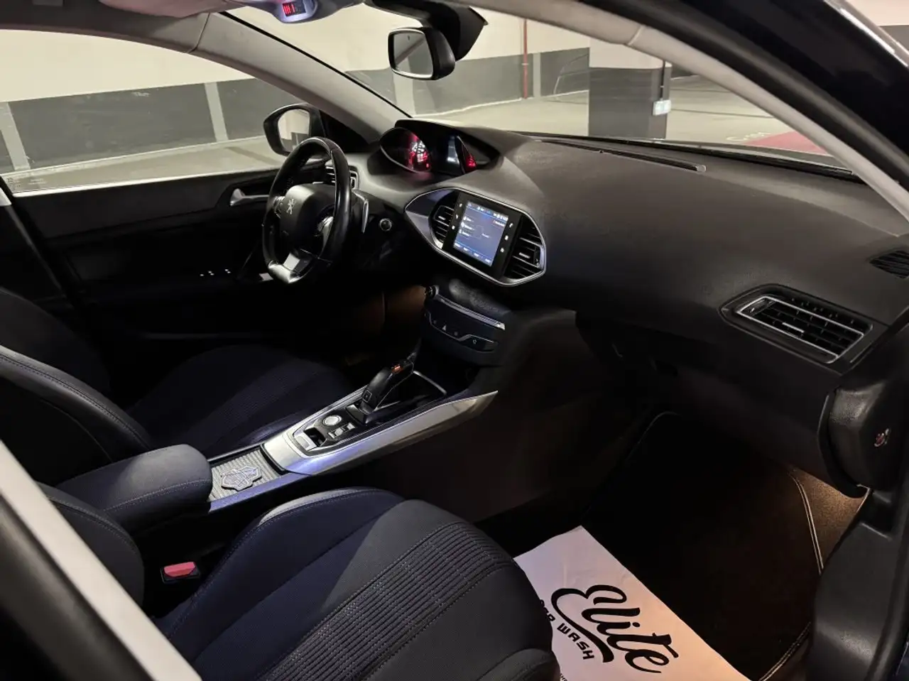 Peugeot 308 308 — photo 9