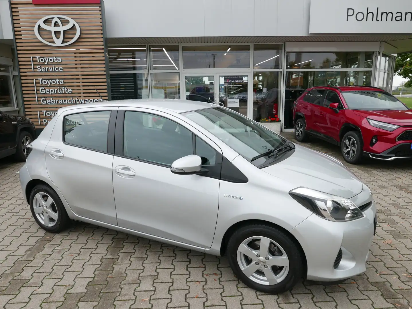 Toyota Yaris 1.5 Hybrid Life KAMERA Gris - 1