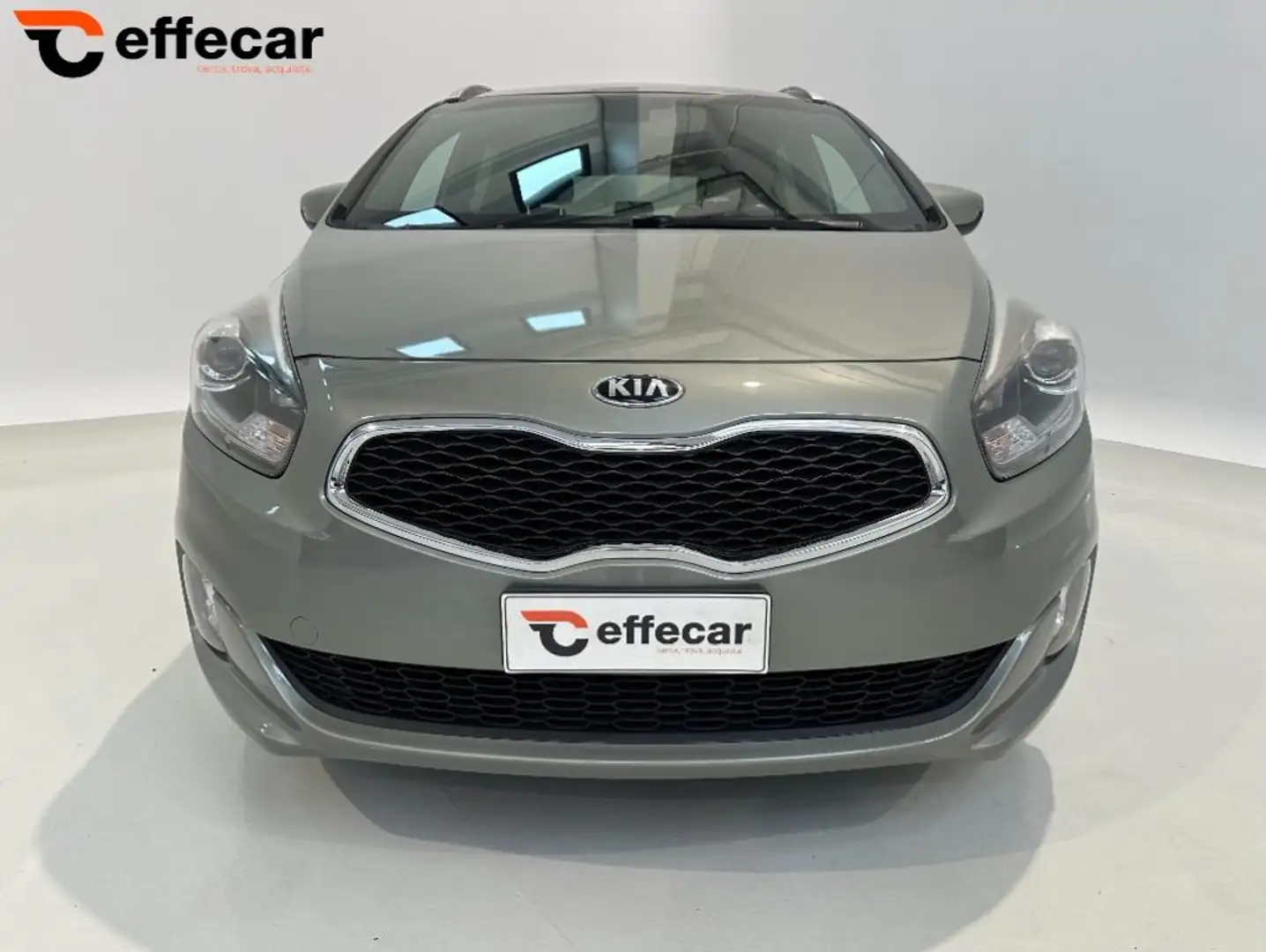 Kia Carens 1.7 NEOPATENTATI Gris - 2