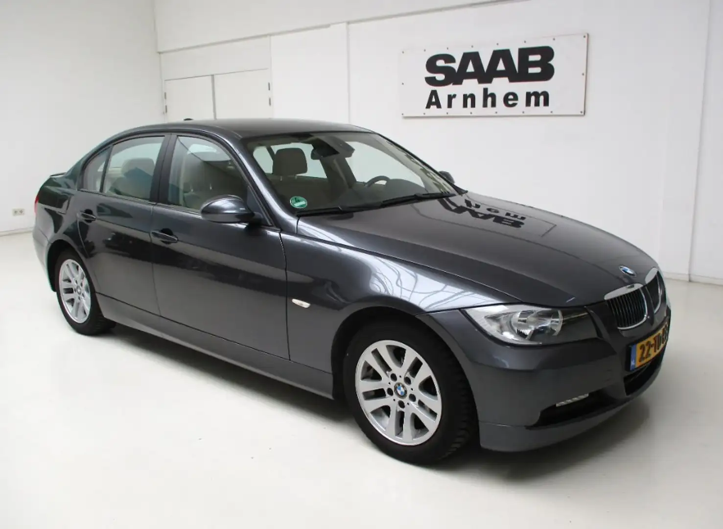 BMW 318 318i Automaat High Executive | Lage km-stand Gris - 1
