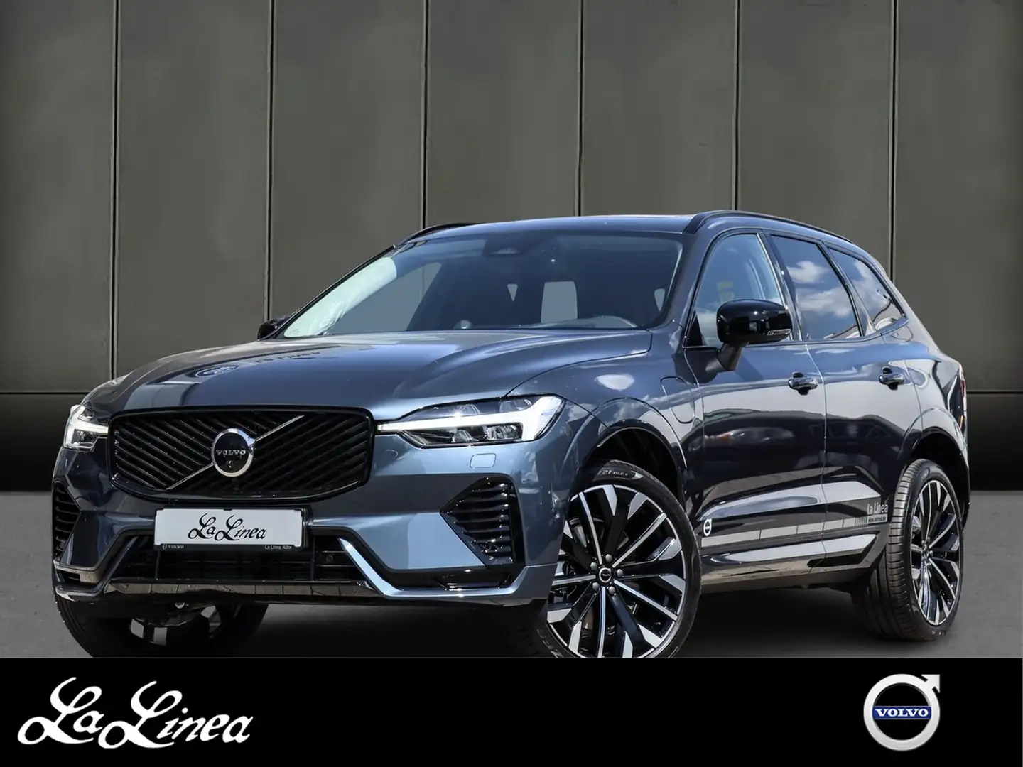 Volvo XC60 T8 AWD Ultra Black Edition Vorführwagen Blau - 1
