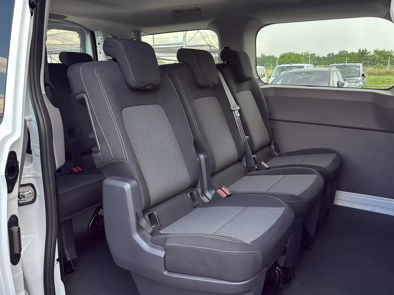 Volkswagen T7 Caravelle 2026 — фото 14