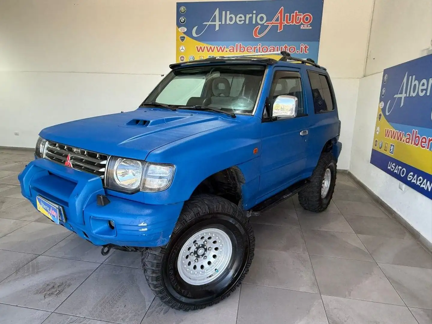 Mitsubishi Pajero Sport 2.8 TDI GLS Target Azul - 1