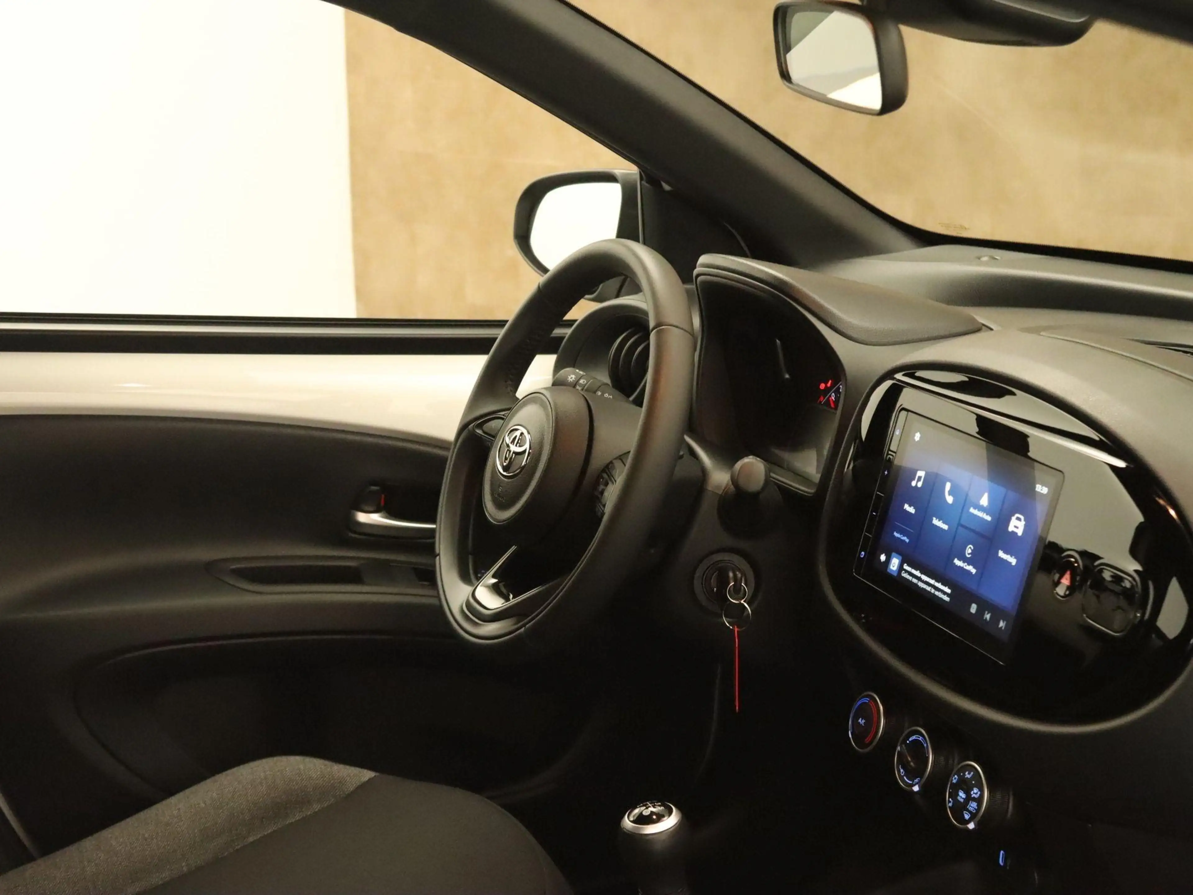 Toyota Aygo X 1.0 VVT-i MT Play - ORIGINEEL NEDERLANDSE AUTO - A — photo 14