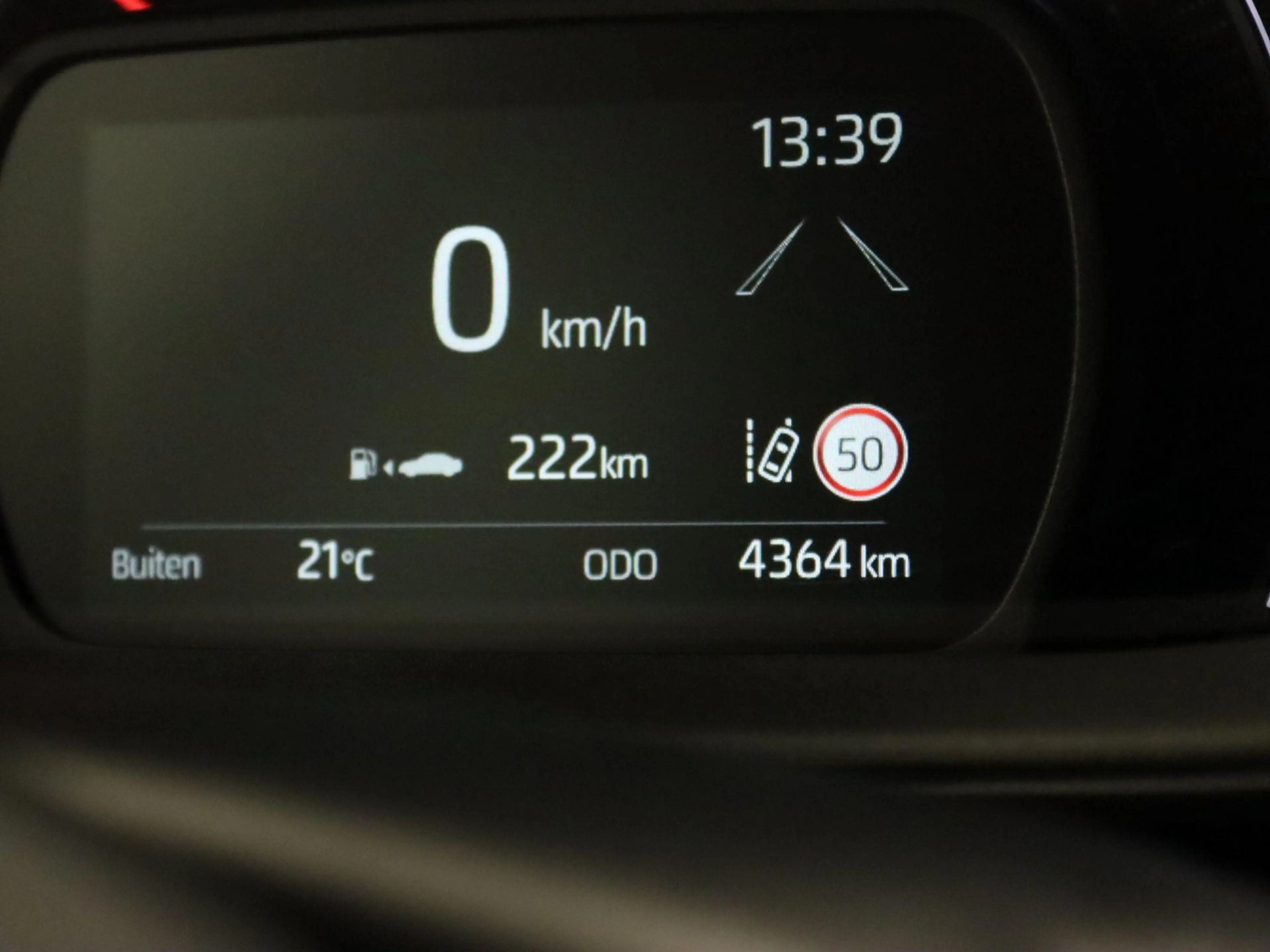 Toyota Aygo X 1.0 VVT-i MT Play - ORIGINEEL NEDERLANDSE AUTO - A — photo 4