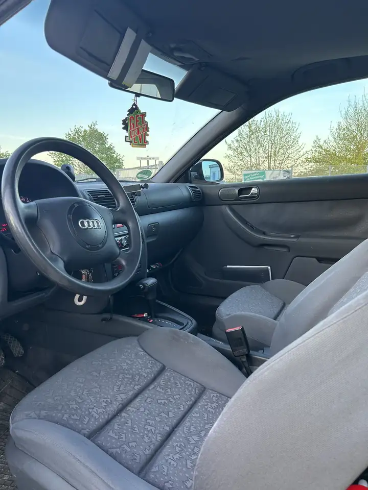 Audi A3 1.8 Ambiente, foto 8