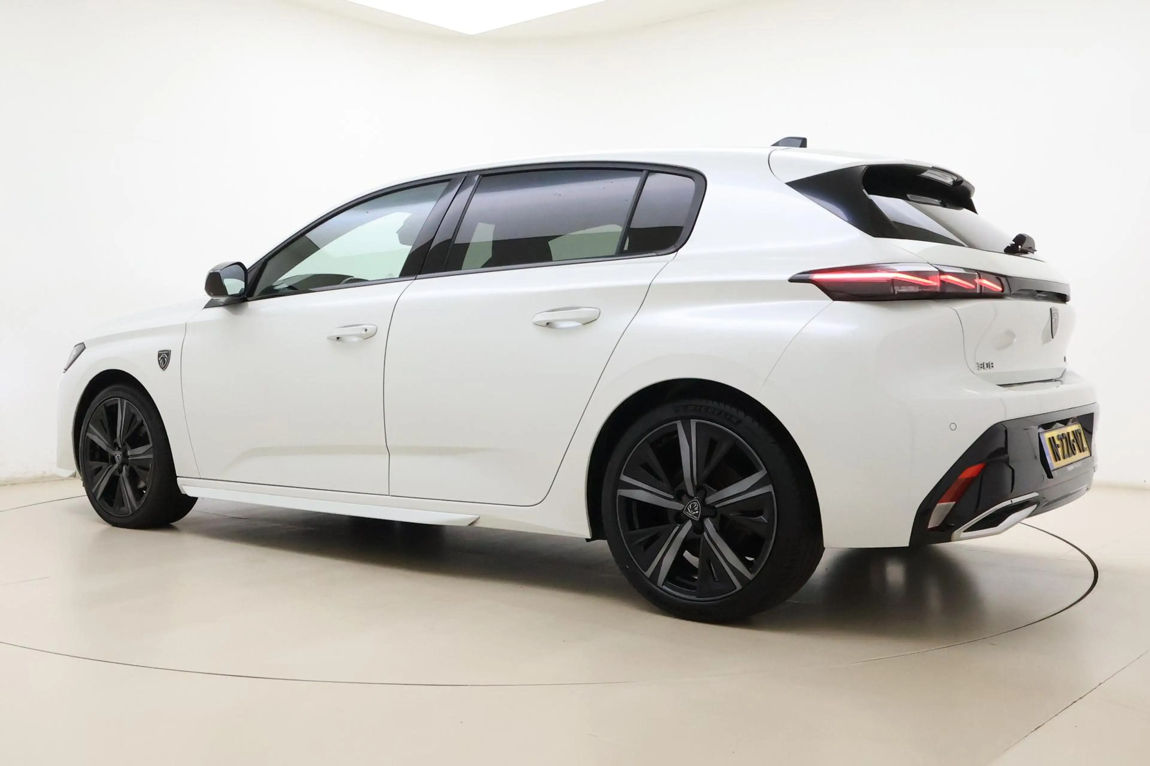 Peugeot 308 1.2 PureTech GT Pack Business | Adaptive Cruise Co — photo 12