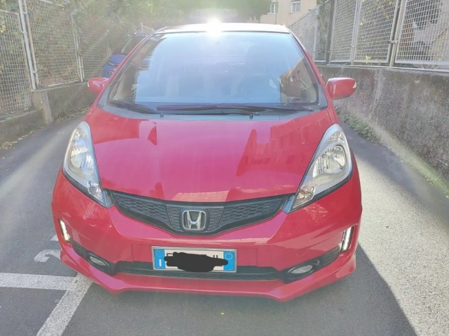 Honda Jazz 1.4 Si crvena - 1