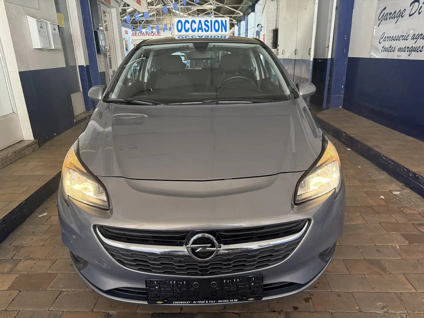Opel Corsa 1.2i XE 16v Comfort Easytronic Grijs - 2