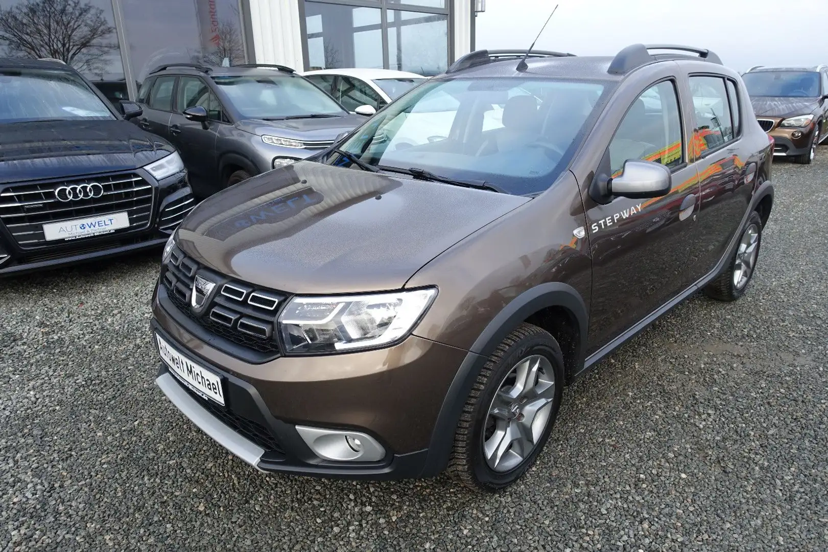 Dacia Sandero Stepway Aut. KLIMAAUT KAM LED NAV AHK Braun - 2