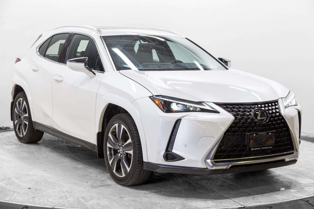 2024 Lexus UX LUXURY PACKAGE | COOLING SEATS | APPLE CARPLAY
