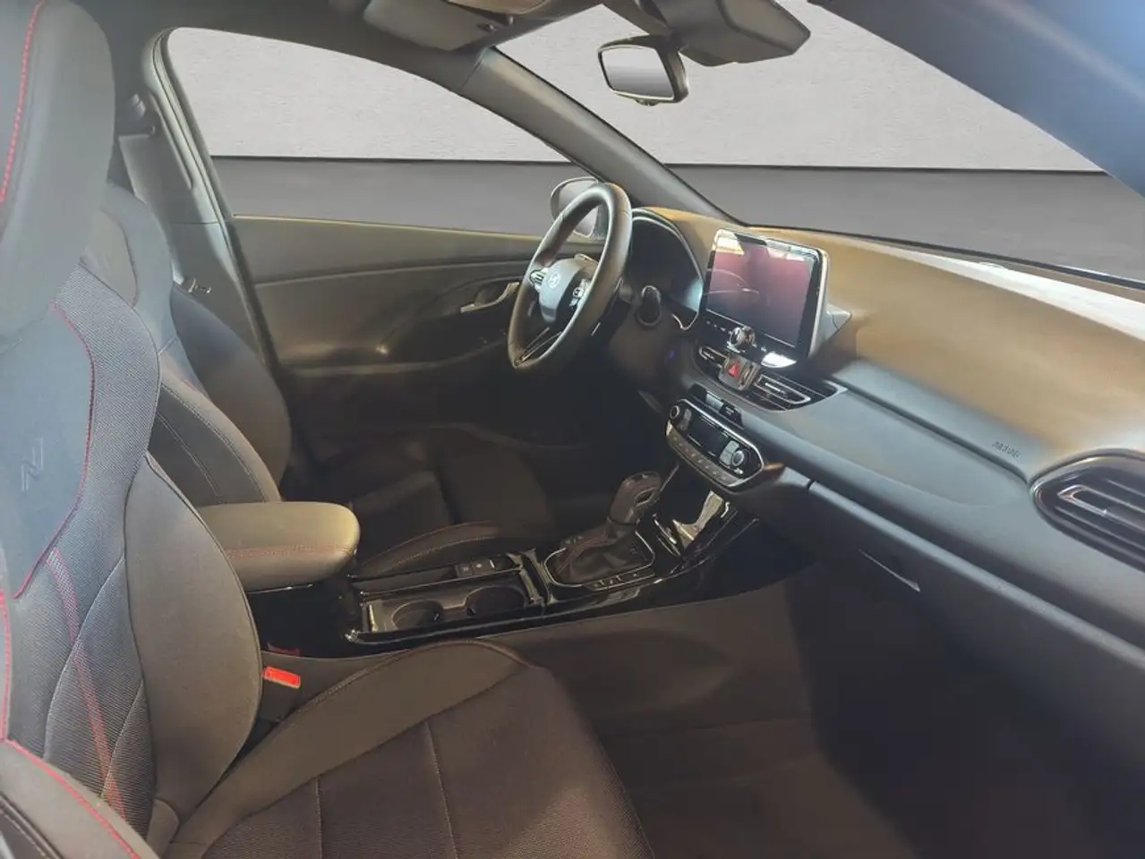Hyundai i30 1.5 T-GDI 48V-Hybrid DCT N Line 103 kW, 5-türi 16