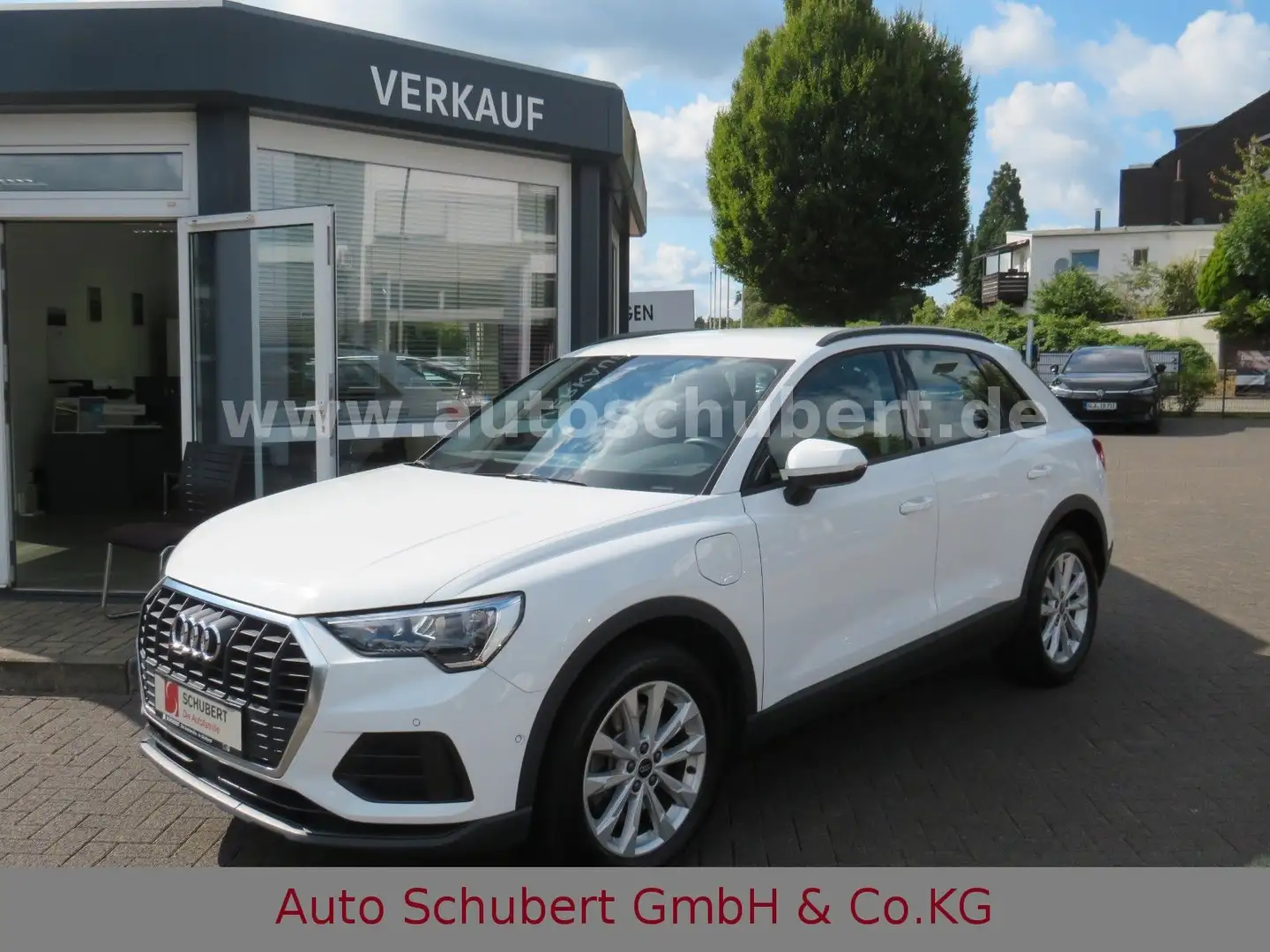 Audi Q3 45 TFSIe S-tronic Weiß - 1