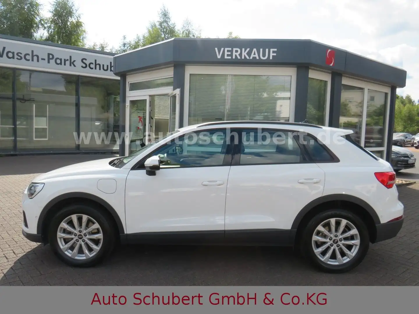 Audi Q3 45 TFSIe S-tronic Weiß - 2