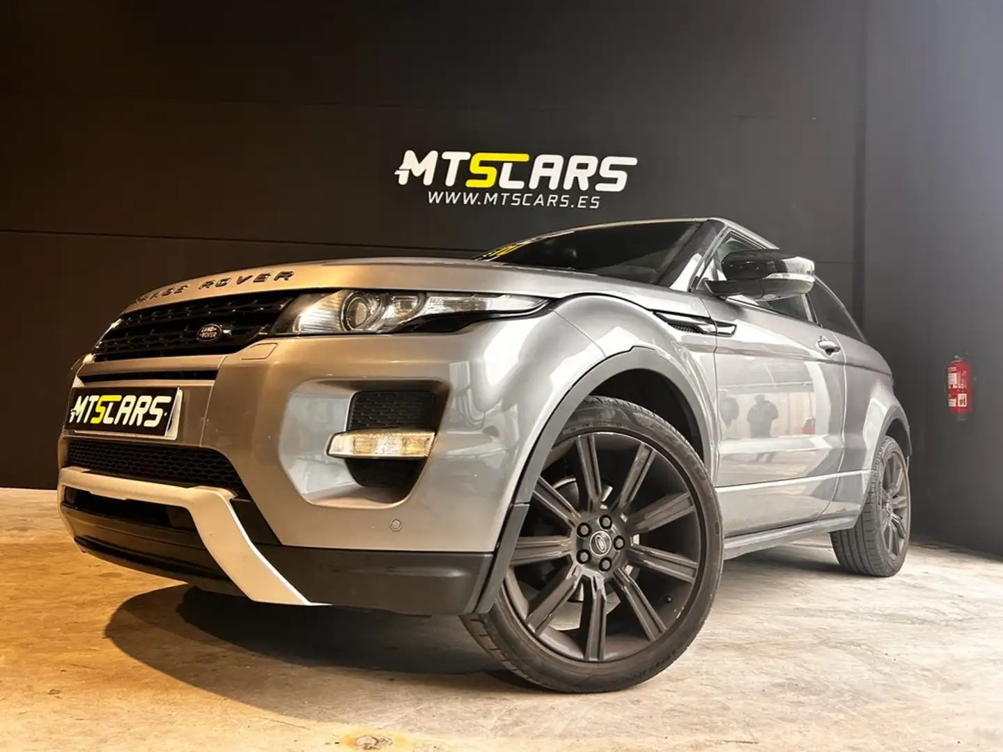 Land Rover Range Rover Evoque 2.0 Si4 SE Dynamic 4WD Aut. Grijs - 2