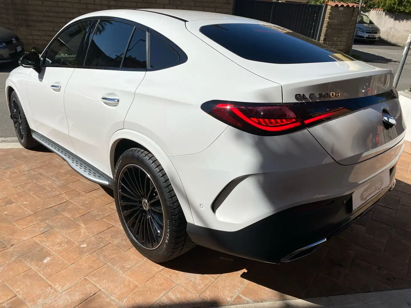 Mercedes-Benz GLC 300 GLC 300 D Coupe - PREMIUM PLUS Wit - 2