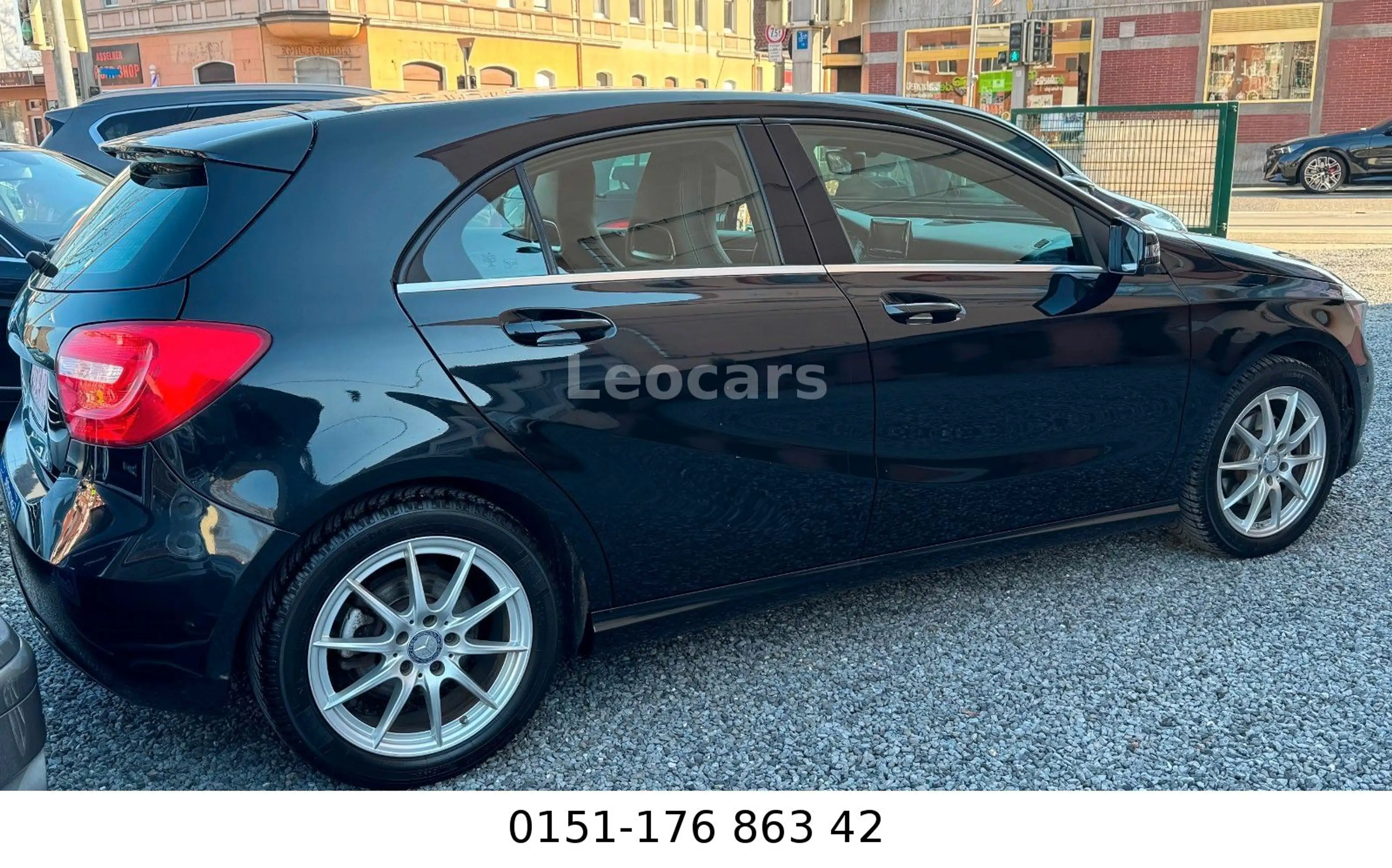 Mercedes-Benz A 180 Urban Automatik PDC Tempomat — photo 10