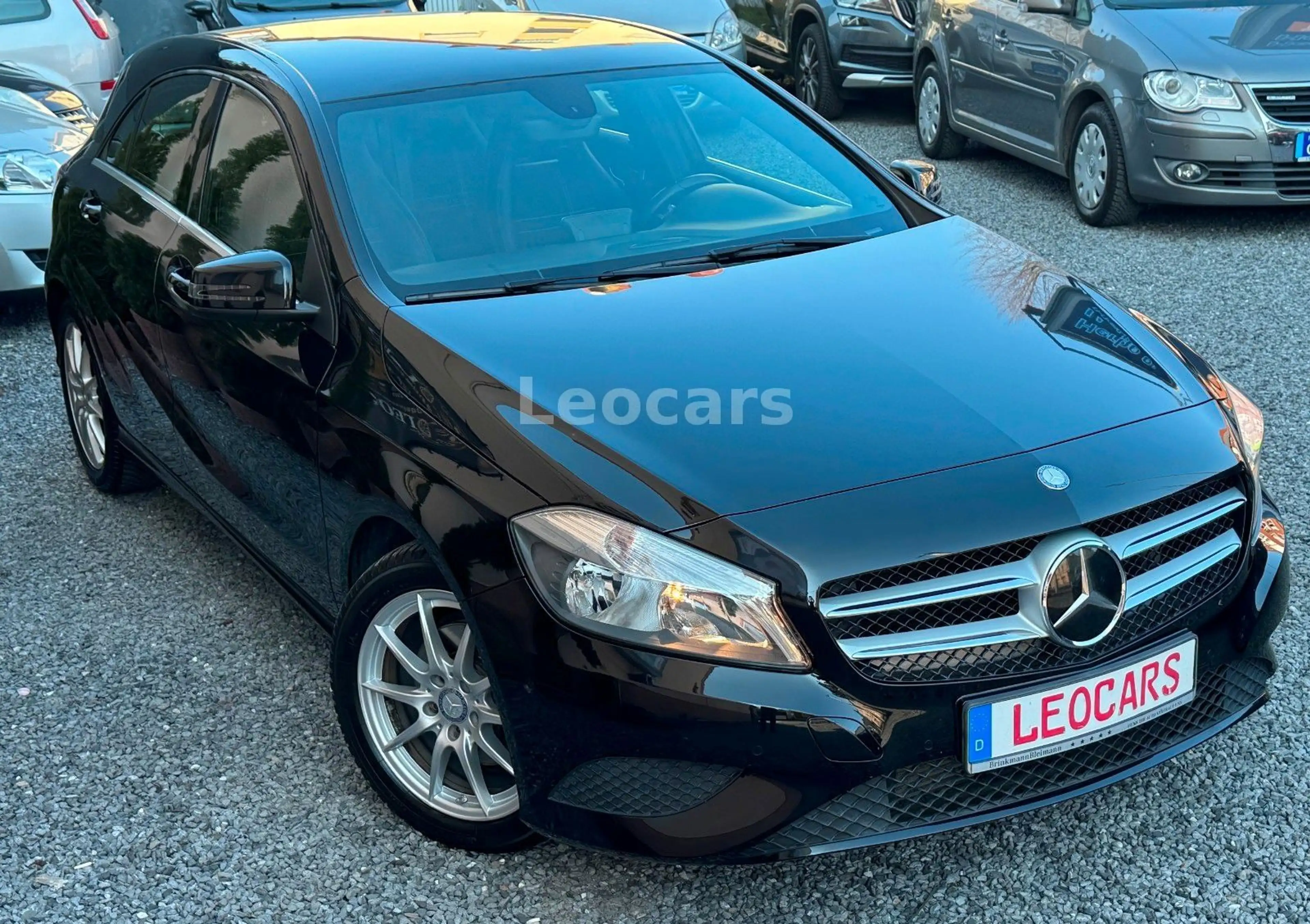 Mercedes-Benz A 180 Urban Automatik PDC Tempomat — photo 2