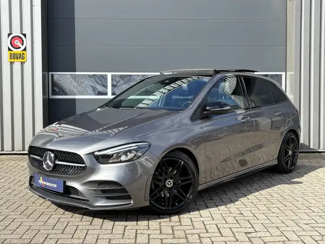 Mercedes-Benz B 200 Business Solution AMG Automaat | Pano | Schuifdak