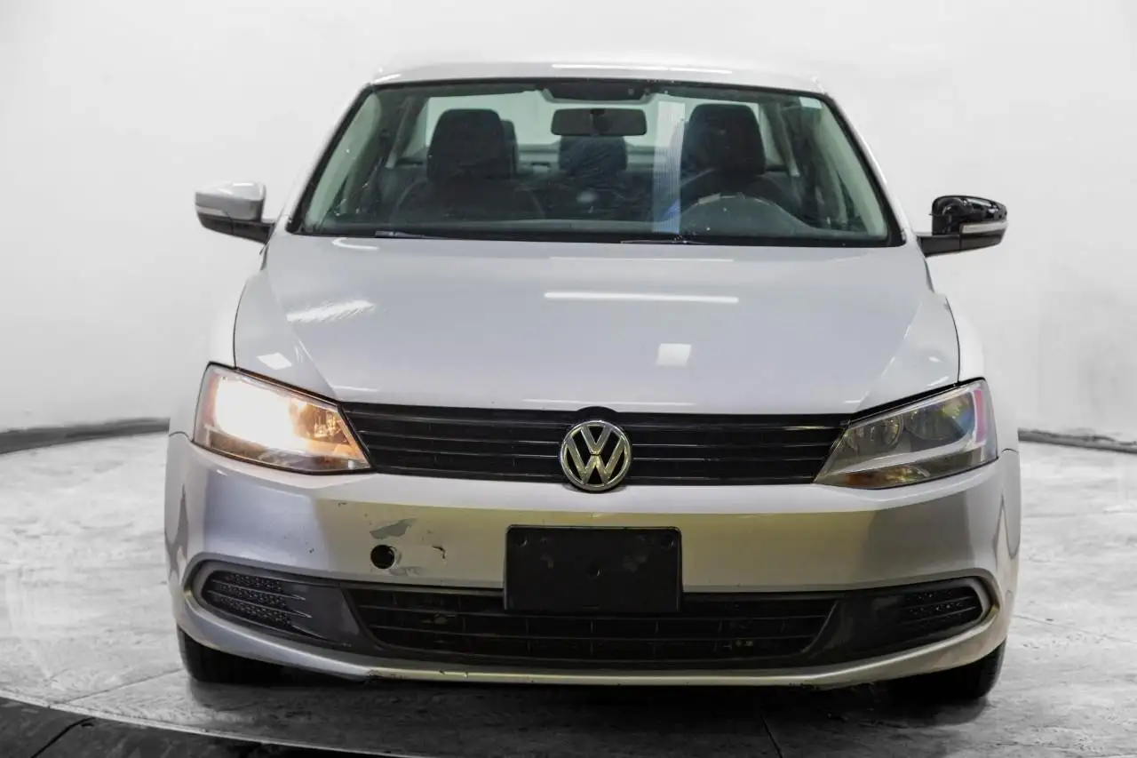 Volkswagen Jetta снимка Volkswagen Jetta