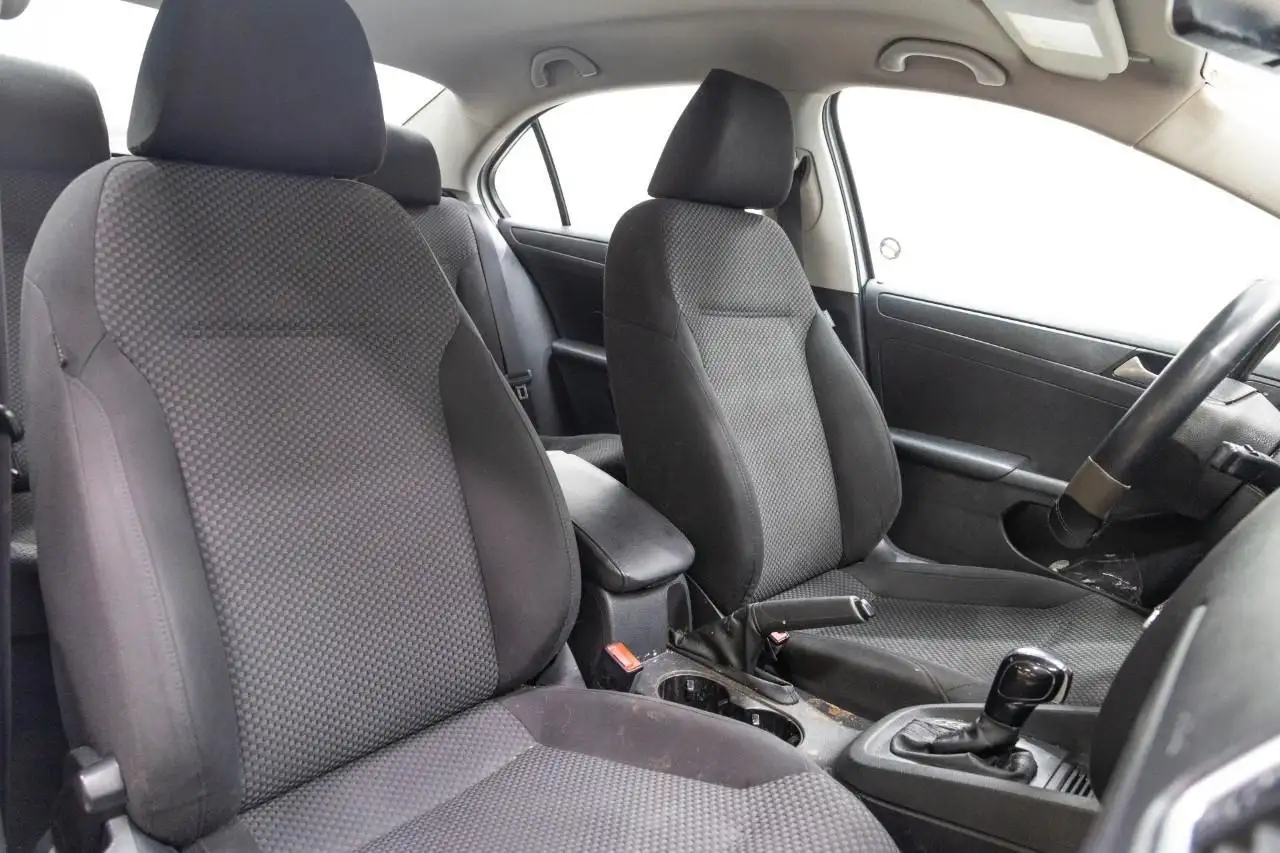 Volkswagen Jetta снимка Volkswagen Jetta