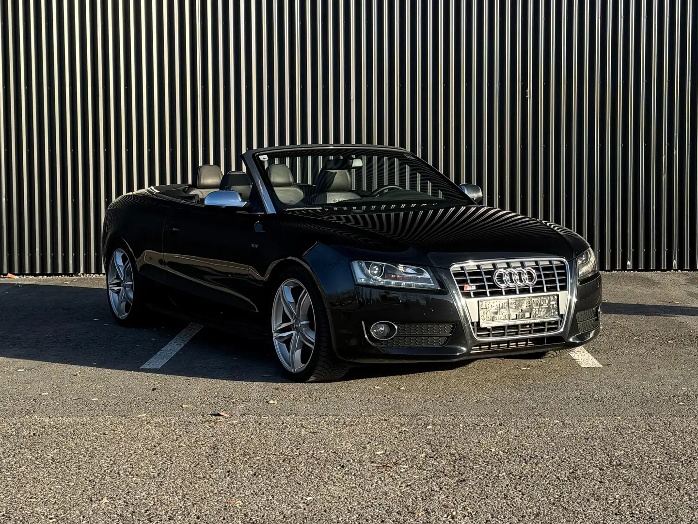 Audi A5 2,0 TFSI Schwarz - 1