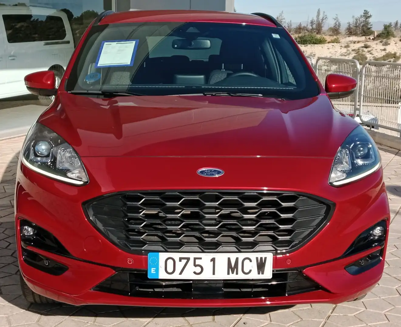 Ford Kuga 2.5 Duratec FHEV ST-Line AWD Aut. Rouge - 2