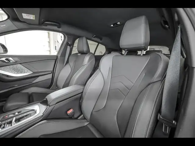 BMW 1 Series view 18