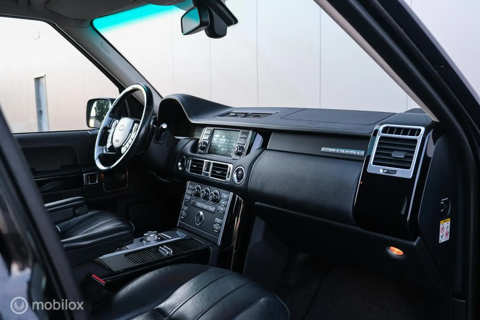 Land Rover Range Rover 4.4 TDV8 Vogue | ZF8 | Trekhaak | Camera | LED | R Zwart - 2