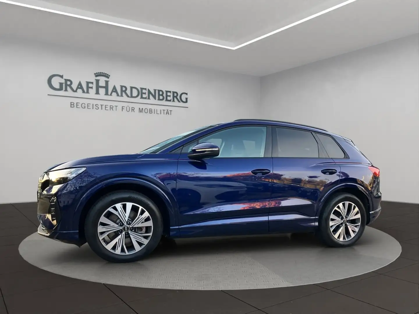 Audi Q4 e-tron 40 Navi GRA PDC Blau - 2