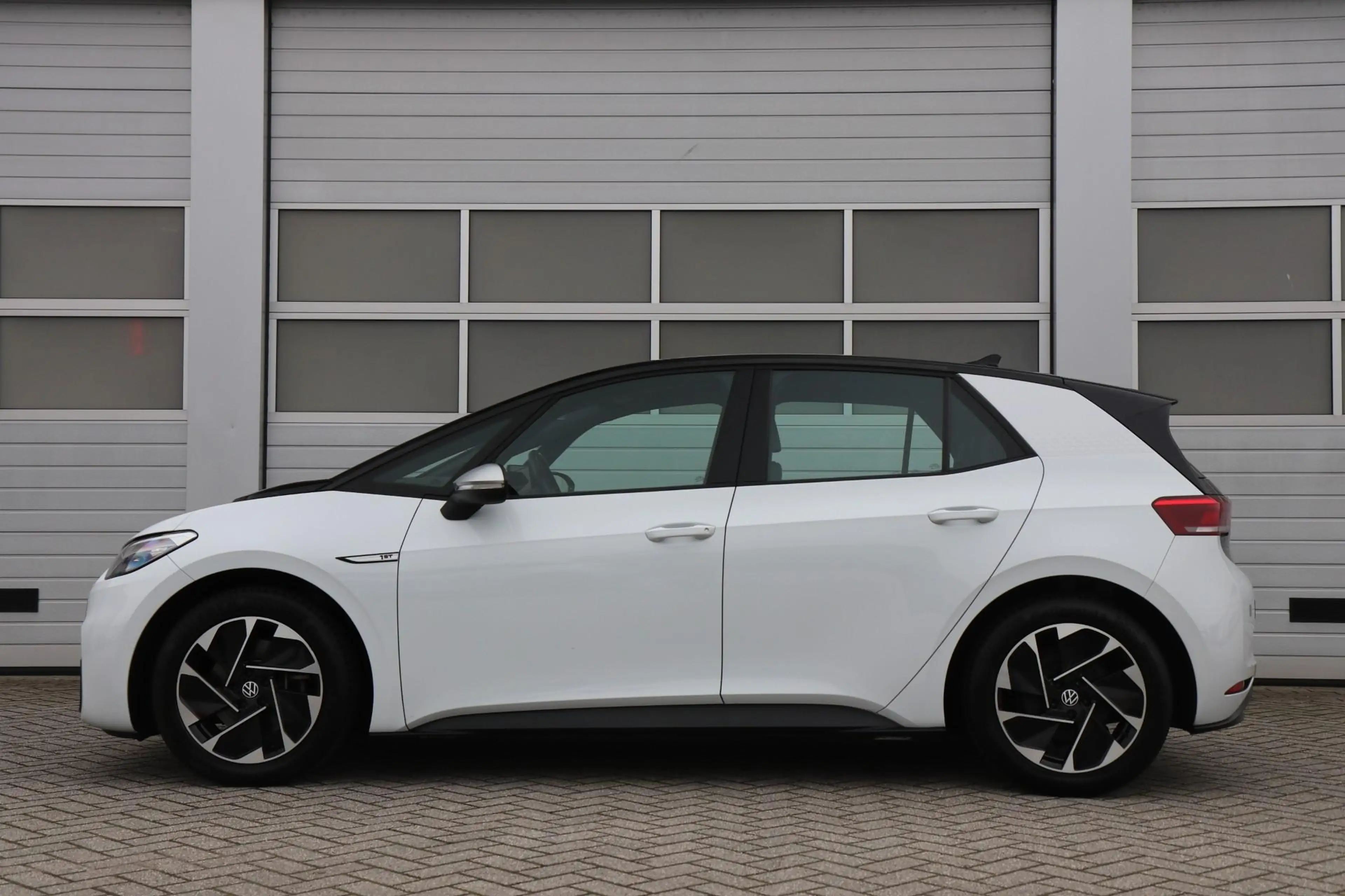 Volkswagen ID.3 204pk First 58 kWh | SoH 94% | Navigatie | Stoelve — photo 14