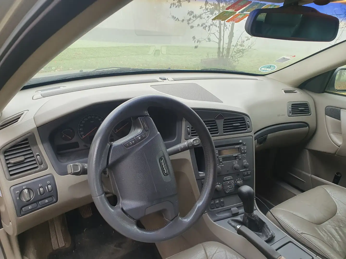 Volvo V70 V70 2.4 D Comfort Line Beige - 1