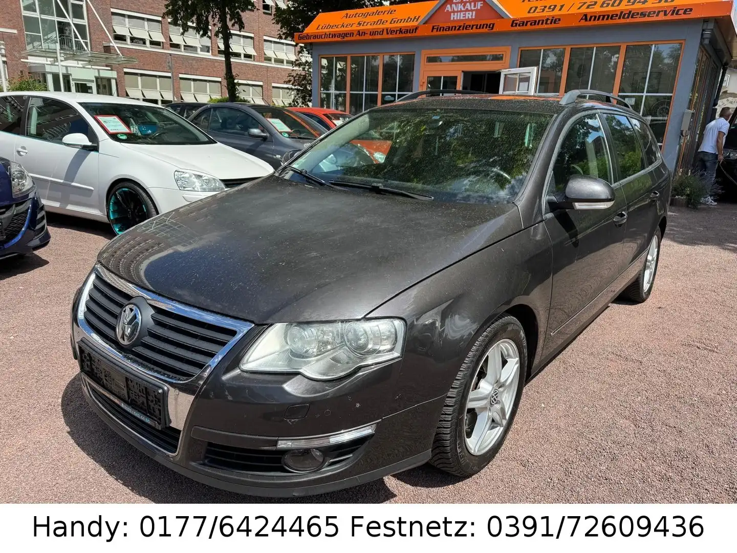 Volkswagen Passat Variant 2.0 TDI 4motion Highline/NAVI/SHZ Brown - 1