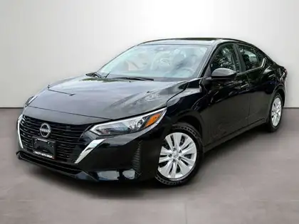 Black 2025 Nissan Sentra Sedan Front-Wheel Drive 