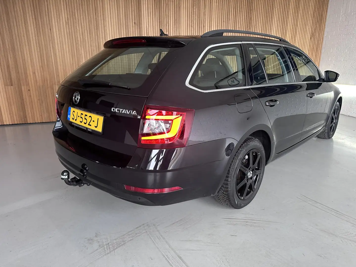 Skoda Octavia Combi 1.0 TSI Trekhaak | Carplay | Keyless Schwarz - 2