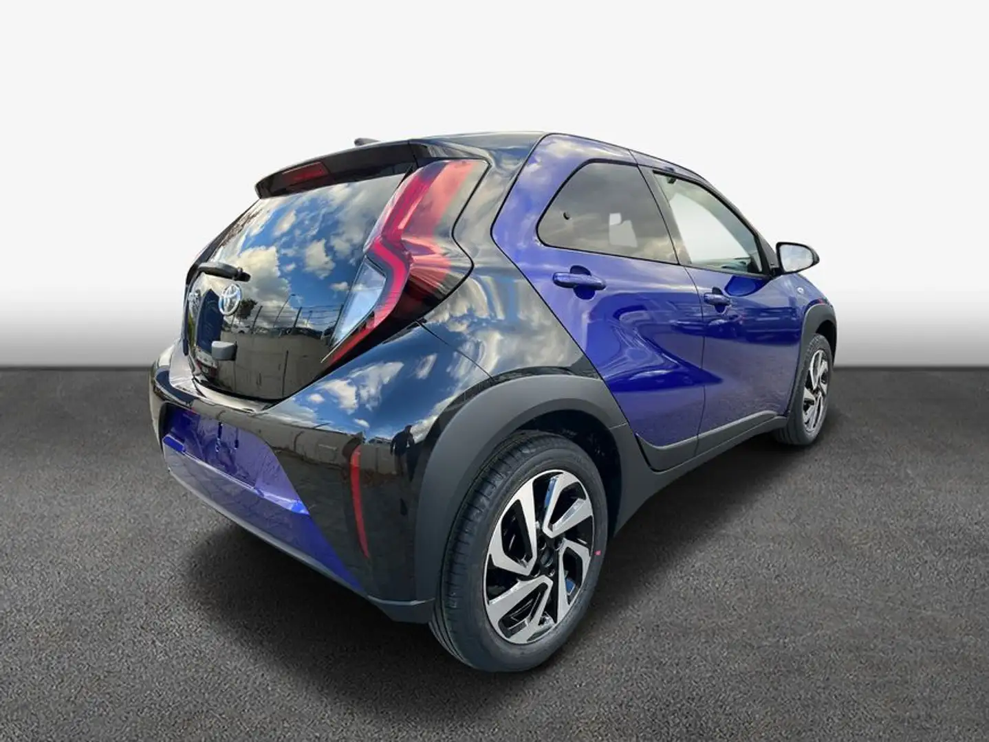 Toyota Aygo X Automatik Pulse *CarPlay*Spurhalte* Niebieski - 2