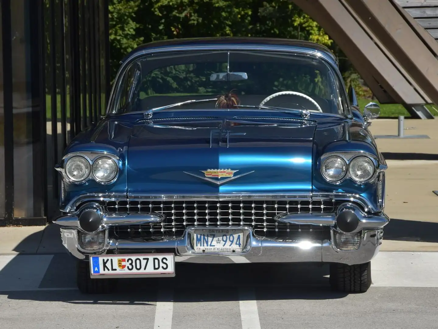 Oldtimer Cadillac 1958 Sedan de Ville Blau - 2