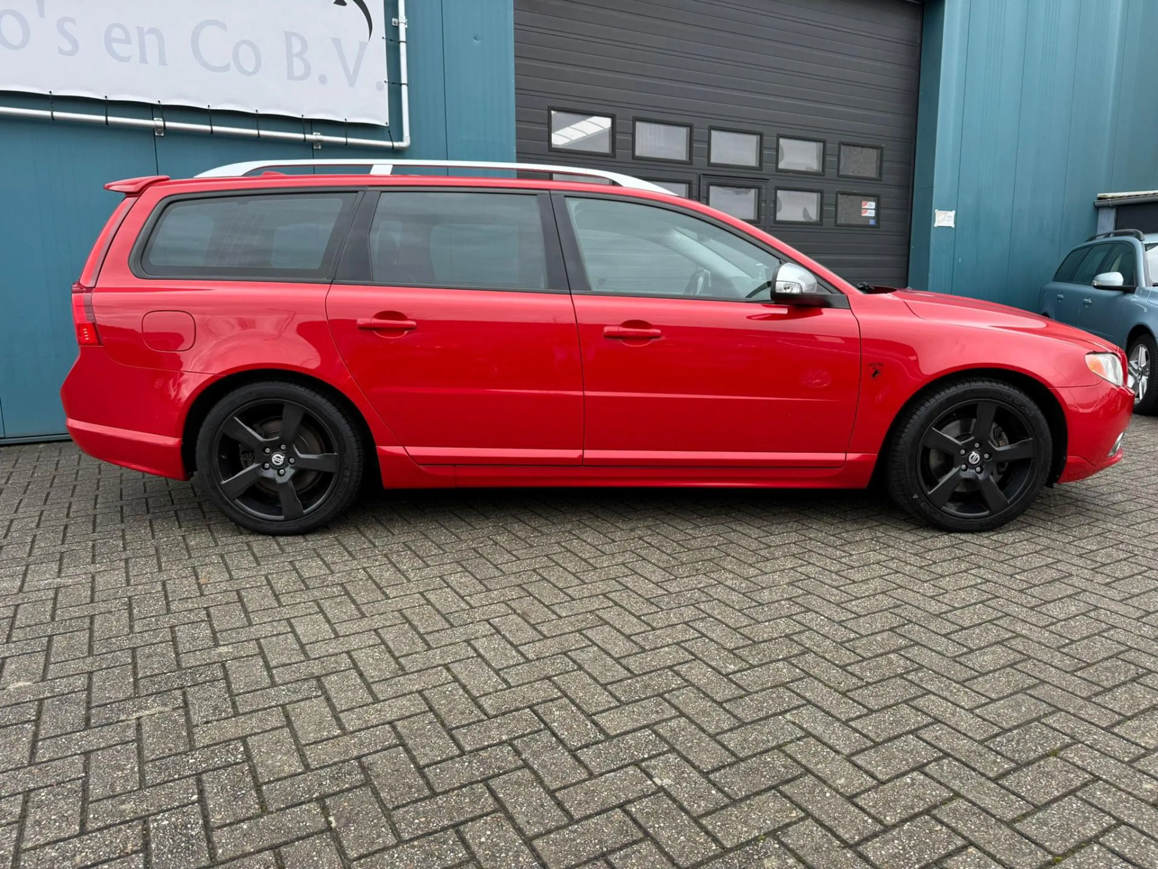 Volvo V70 2.0T R-Edition Automaat Leder Clima Cruise 18" Nav — photo 14