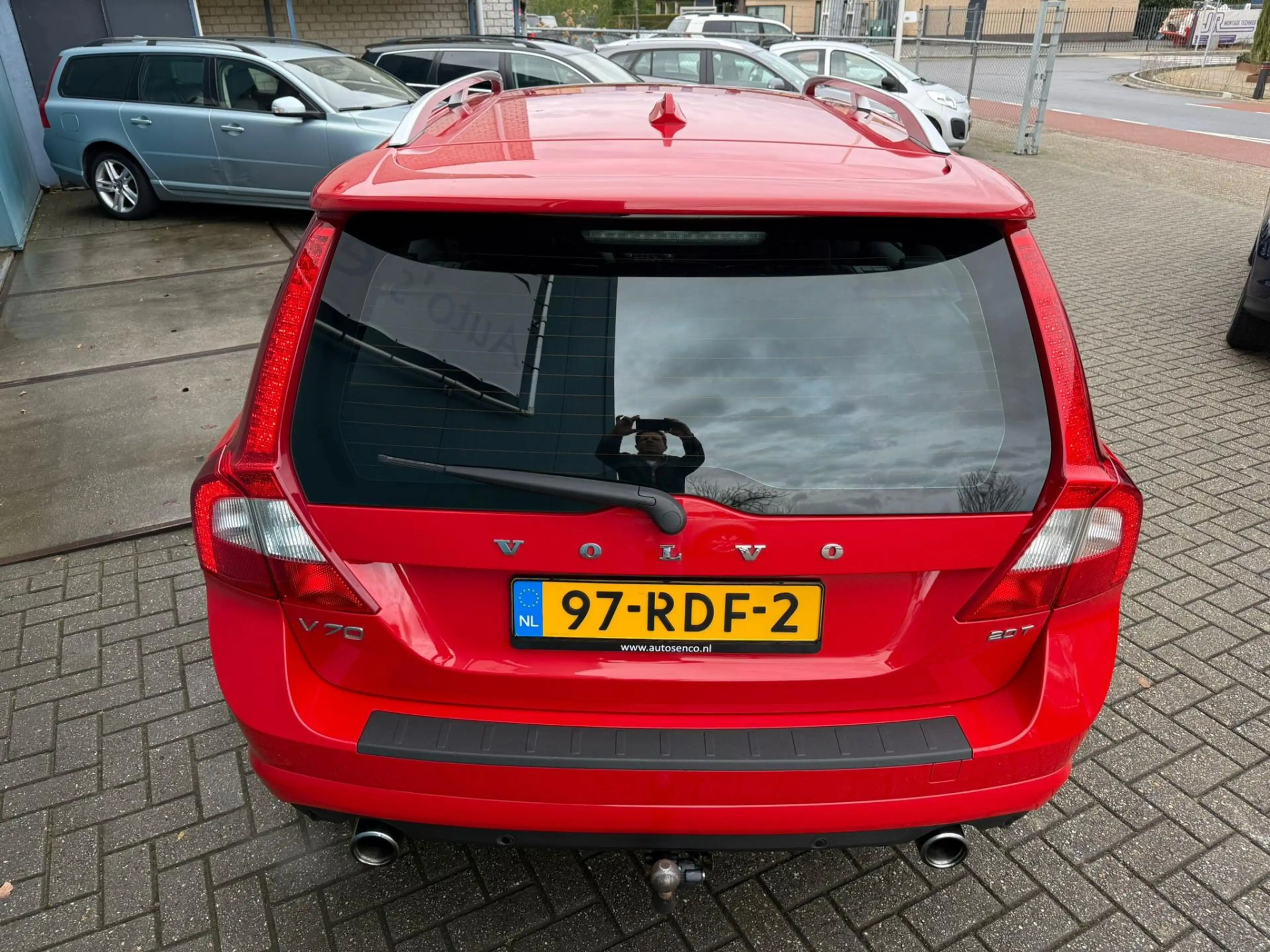 Volvo V70 2.0T R-Edition Automaat Leder Clima Cruise 18" Nav — photo 9