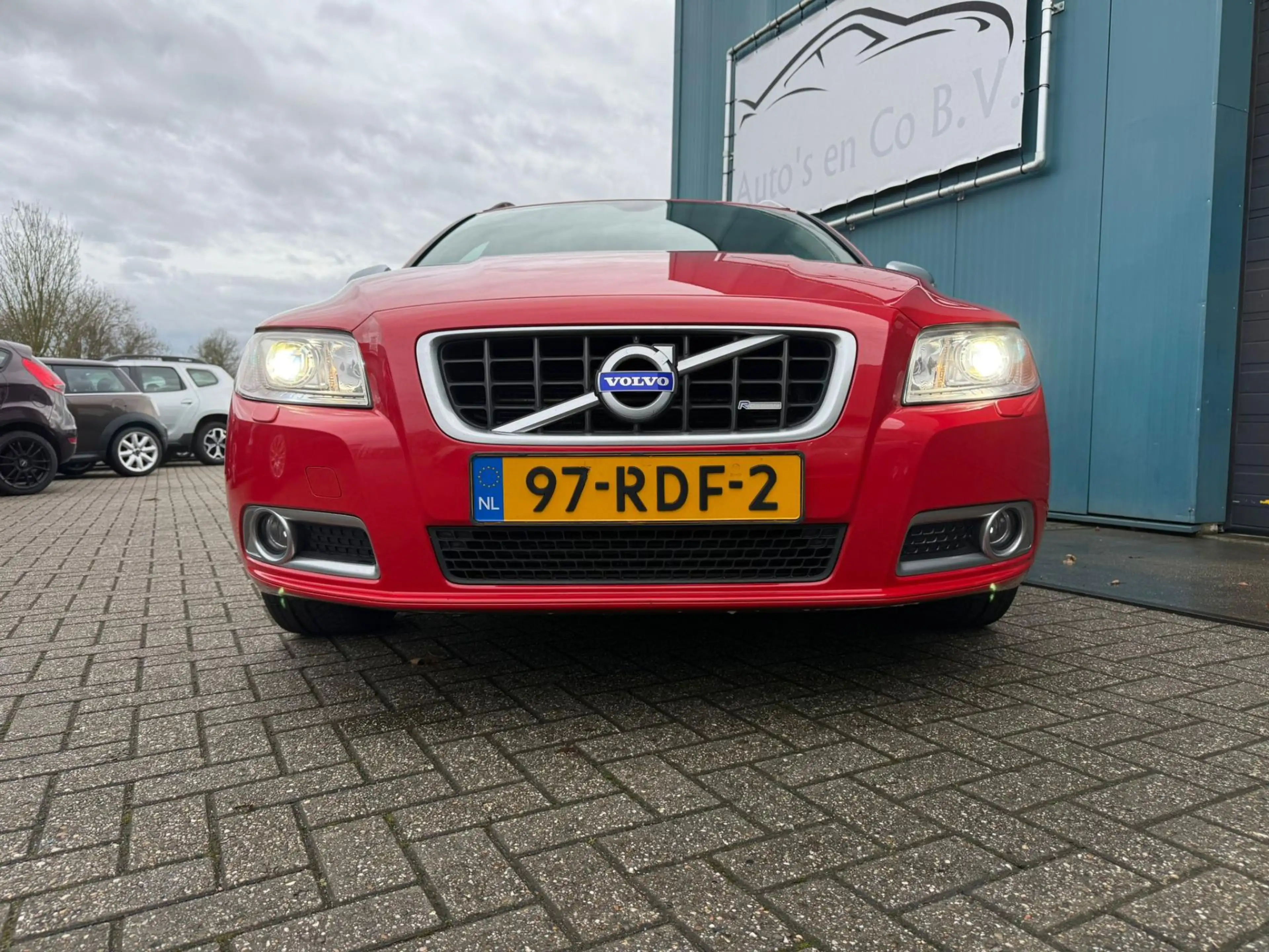 Volvo V70 2.0T R-Edition Automaat Leder Clima Cruise 18" Nav — photo 15