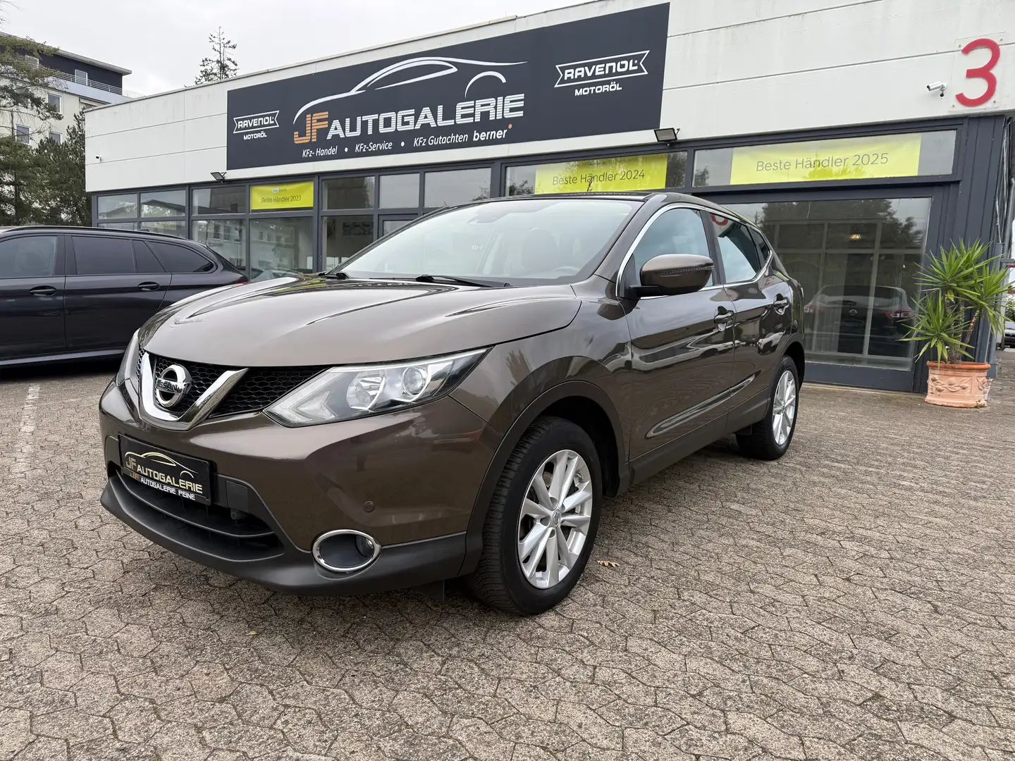 Nissan Qashqai Acenta"1.HAND"AHK"TÜV/NEU"12MonateGarantie Brun - 1
