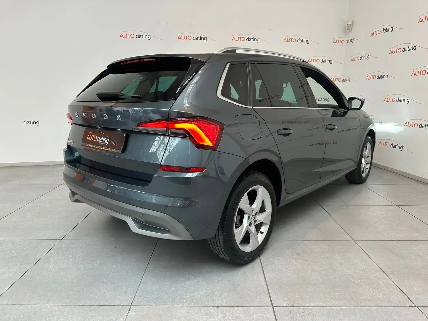 Skoda Kamiq 1.0 TSI Clever+ DSG Grijs - 2